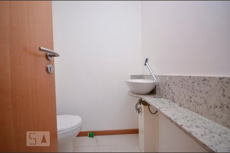 Apartamento para alugar com 115m², 3 quartos e 2 vagas Apartamento para alugar com 115m², 3 quartos e 2 vagasLavabo