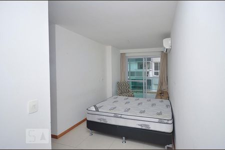 Apartamento para alugar com 115m², 3 quartos e 2 vagas Apartamento para alugar com 115m², 3 quartos e 2 vagasSuíte