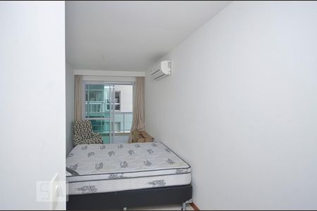 Apartamento para alugar com 115m², 3 quartos e 2 vagas Apartamento para alugar com 115m², 3 quartos e 2 vagasSuíte