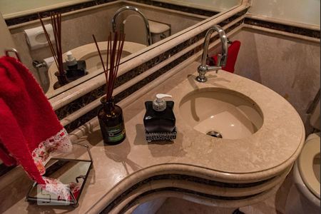 Pia de apartamento à venda com 4 quartos, 227m² em Jardim Vila Mariana, São Paulo