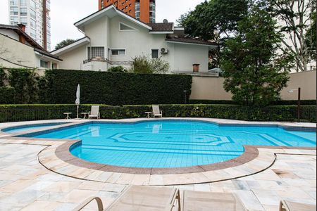 Apartamento à venda com 227m², 4 quartos e 4 vagasPiscina