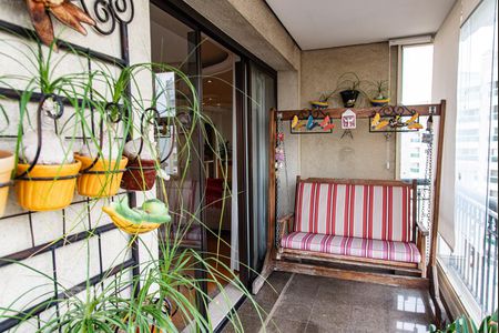 Varanda de apartamento à venda com 4 quartos, 227m² em Jardim Vila Mariana, São Paulo