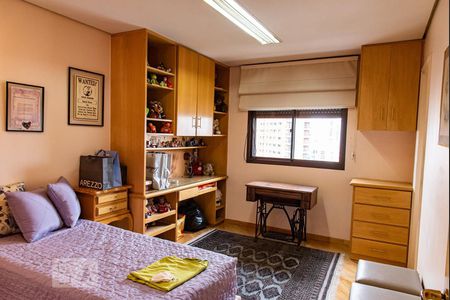 Apartamento à venda com 227m², 4 quartos e 4 vagasSuíte 1