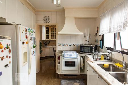 Apartamento à venda com 227m², 4 quartos e 4 vagasCozinha