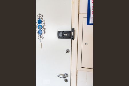 Apartamento à venda com 227m², 4 quartos e 4 vagasFechadura eletrônica