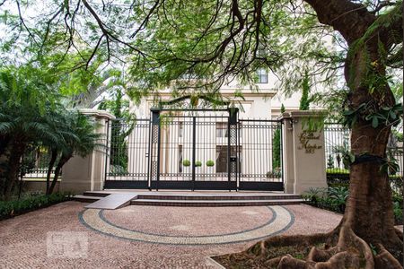 Apartamento à venda com 227m², 4 quartos e 4 vagasFachada