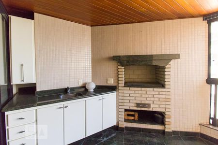 Apartamento à venda com 257m², 4 quartos e 6 vagasChurrasqueira da Varanda