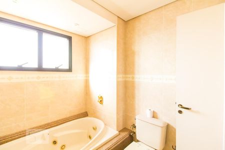 Apartamento à venda com 257m², 4 quartos e 6 vagasBanheiro Suíte 1