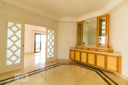 Apartamento à venda com 257m², 4 quartos e 6 vagasSala de Jantar