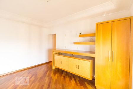 Apartamento à venda com 257m², 4 quartos e 6 vagasSuíte 4