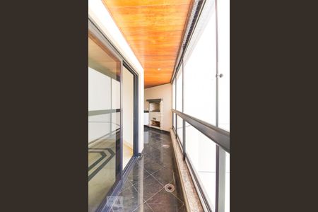 Apartamento à venda com 257m², 4 quartos e 6 vagasVaranda