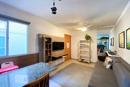 Sala de Estar de apartamento para alugar com 2 quartos, 40m² em Canudos, Novo Hamburgo