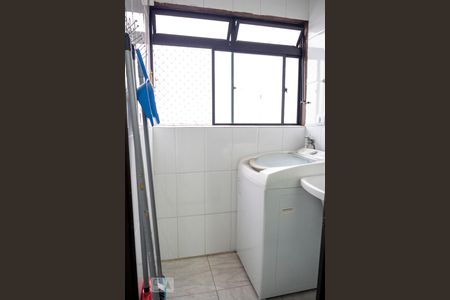 Apartamento para alugar com 56m², 2 quartos e sem vagaÁrea de Serviço