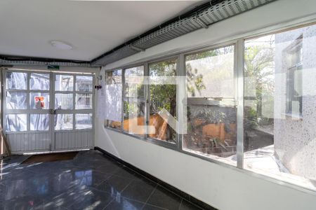 Apartamento à venda com 99m², 3 quartos e 1 vaga Apartamento à venda com 99m², 3 quartos e 1 vagaHall Social