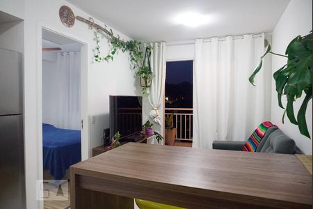 Sala de apartamento à venda com 1 quarto, 38m² em Jardim Santa Teresinha, São Paulo