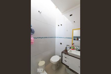 Casa à venda com 120m², 4 quartos e 3 vagas Casa à venda com 120m², 4 quartos e 3 vagasBanheiro Social