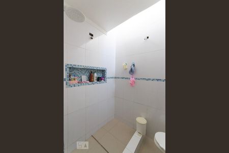 Casa à venda com 120m², 4 quartos e 3 vagas Casa à venda com 120m², 4 quartos e 3 vagasBanheiro Social