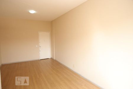 Sala de apartamento para alugar com 2 quartos, 74m² em Vila Isabel, Rio de Janeiro