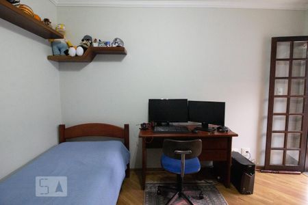 Casa à venda com 318m², 5 quartos e 8 vagas Quarto