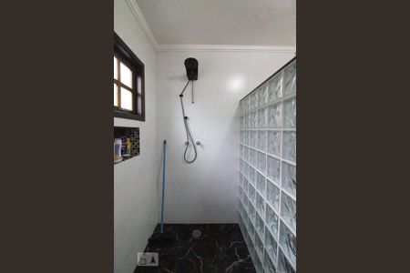 Casa à venda com 318m², 5 quartos e 8 vagasBanheiro