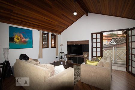Casa à venda com 318m², 5 quartos e 8 vagasSala