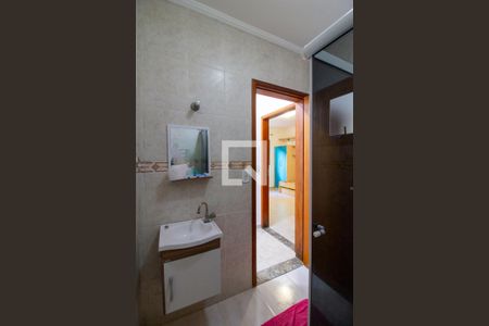 Casa à venda com 240m², 3 quartos e 3 vagasBanheiro