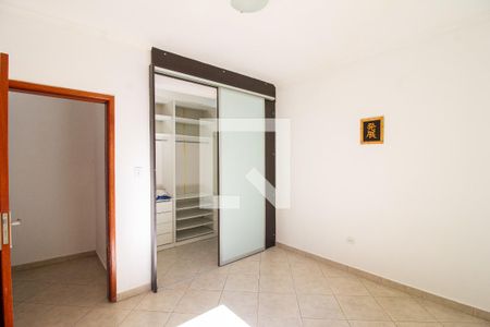 Suíte de casa à venda com 3 quartos, 240m² em Parque Santo Antônio, Guarulhos