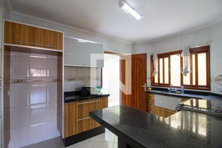 Casa à venda com 240m², 3 quartos e 3 vagasCozinha