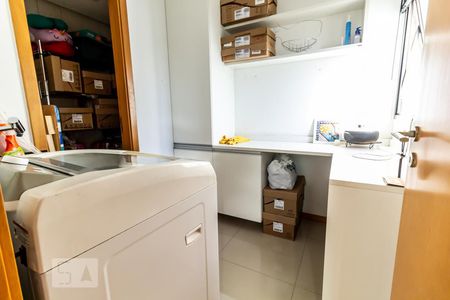 Apartamento para alugar com 88m², 3 quartos e 1 vagaÁrea de Serviço