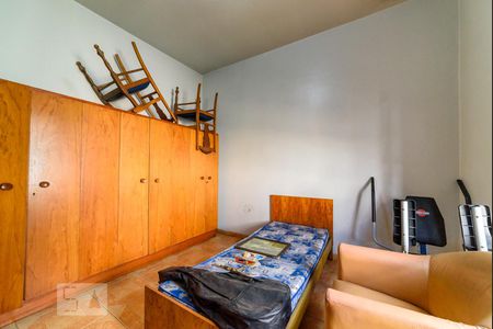 Casa à venda com 380m², 2 quartos e 8 vagasQuarto 2