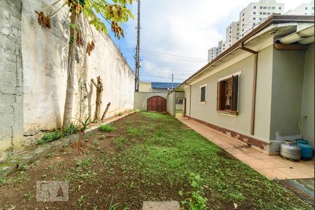 Casa à venda com 380m², 2 quartos e 8 vagasQuintal Lateral