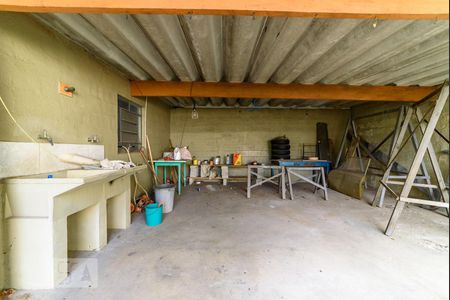 Casa à venda com 380m², 2 quartos e 8 vagasÁrea de Serviço