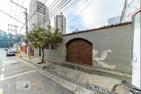 Casa à venda com 380m², 2 quartos e 8 vagasFachada da Casa