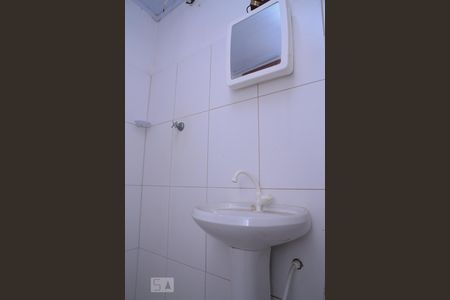 Banheiro de kitnet/studio à venda com 1 quarto, 17m² em Centro Histórico, Porto Alegre