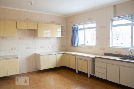 Casa à venda com 210m², 3 quartos e 3 vagasCOZINHA