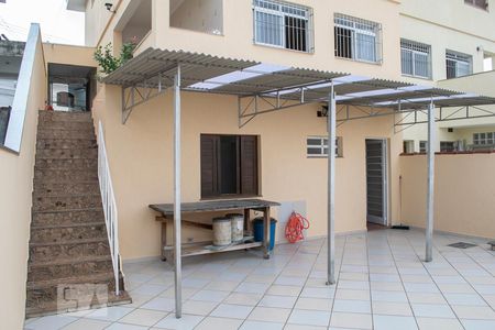 Casa à venda com 210m², 3 quartos e 3 vagasQUINTAL FUNDOS