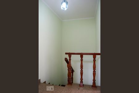 Casa à venda com 210m², 3 quartos e 3 vagasHALL ESCADAS