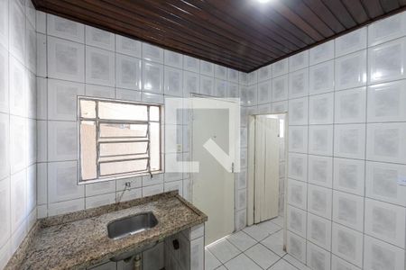 Cozinha de casa para alugar com 1 quarto, 40m² em Vila Invernada, São Paulo