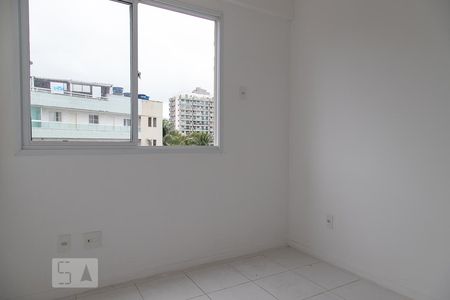 Quarto  de apartamento para alugar com 2 quartos, 55m² em Recreio dos Bandeirantes, Rio de Janeiro