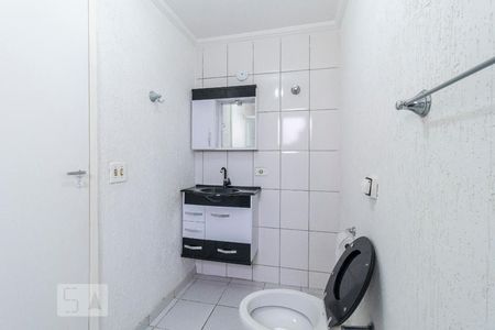 Apartamento para alugar com 70m², 2 quartos e 1 vaga Apartamento para alugar com 70m², 2 quartos e 1 vagaBanheiro