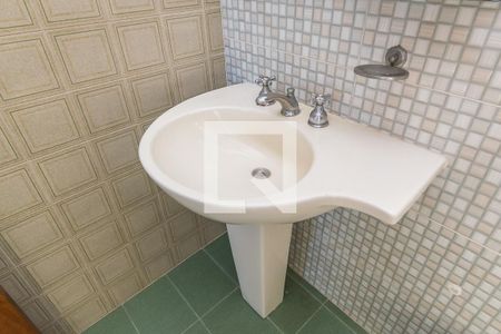 Apartamento para alugar com 75m², 3 quartos e 2 vagas Apartamento para alugar com 75m², 3 quartos e 2 vagasBanheiro