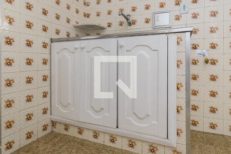 Apartamento para alugar com 75m², 3 quartos e 2 vagas Apartamento para alugar com 75m², 3 quartos e 2 vagasCozinha - Armários