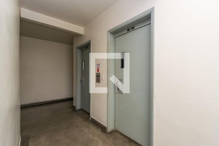 Apartamento para alugar com 75m², 3 quartos e 2 vagas Apartamento para alugar com 75m², 3 quartos e 2 vagasÁrea comum - Hall dos elevadores