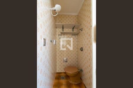 Apartamento para alugar com 75m², 3 quartos e 2 vagas Apartamento para alugar com 75m², 3 quartos e 2 vagasBanheiro de Serviço