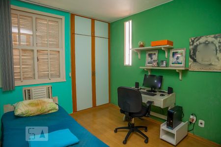 Casa à venda com 356m², 4 quartos e 2 vagasQuarto 2