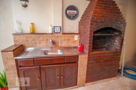 Casa à venda com 356m², 4 quartos e 2 vagasChurrasqueira