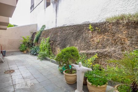 Casa à venda com 356m², 4 quartos e 2 vagasÁrea Externa