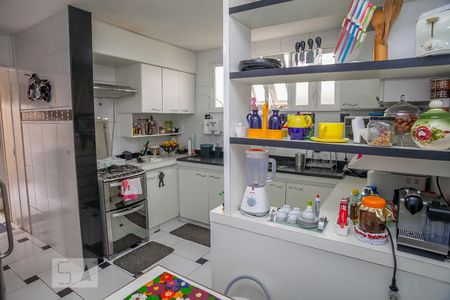 Casa à venda com 356m², 4 quartos e 2 vagasCozinha