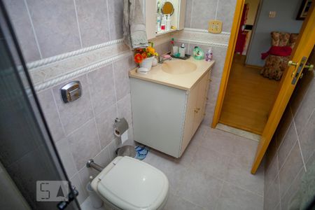 Casa à venda com 356m², 4 quartos e 2 vagasBanheiro da Suíte