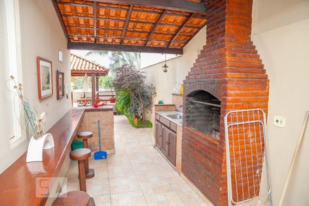 Casa à venda com 356m², 4 quartos e 2 vagasChurrasqueira